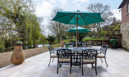 4 Bed in Ludlow 1