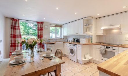 2 Bed in Dorchester 1