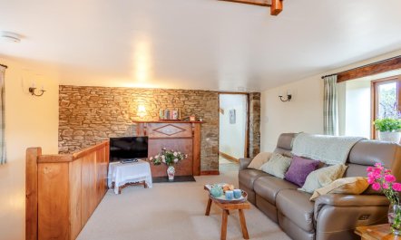 3 Bed in Torrington 7