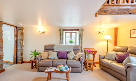 3 Bed in Torrington 1