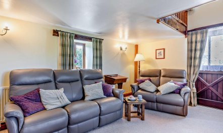 3 Bed in Torrington 2