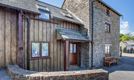 3 Bed in Frithelstock