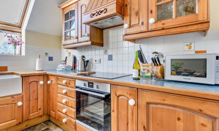 3 Bed in Frithelstock 6