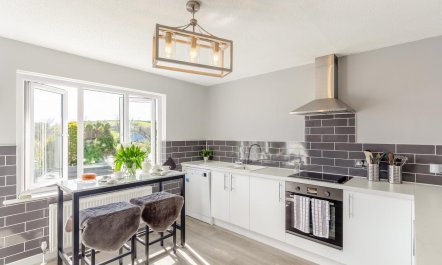 3 Bed in St. Austell 2