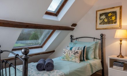 2 Bed in Brecon 9