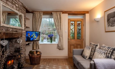 2 Bed in Brecon 3