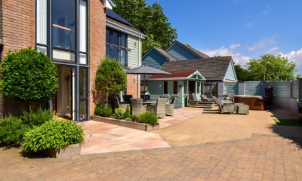 5 Bed in Braunton 1