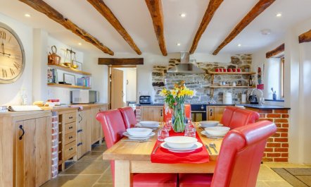 2 Bed in Torrington 2