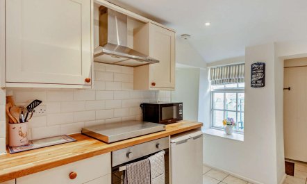 2 Bed in Bradford-on-avon 8