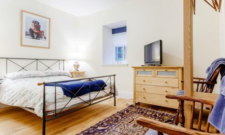 1 Bed in Montrose 5