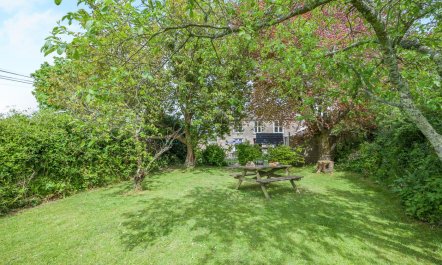 2 Bed in Penzance 1