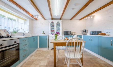 2 Bed in Penzance 6