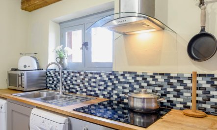 2 Bed in Crickhowell 9