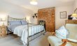 3 Bed in Carisbrooke 7