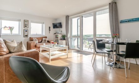 2 Bed in Newquay 1