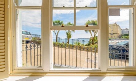 3 Bed in Tenby 2