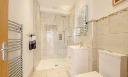 3 Bed in Tenby 9
