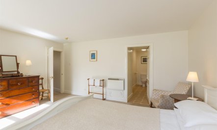 4 Bed in Applecross 9