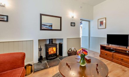 2 Bed in Haverfordwest 3