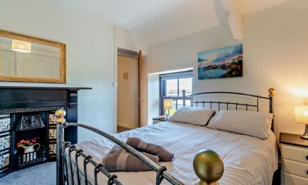 2 Bed in Haverfordwest 9