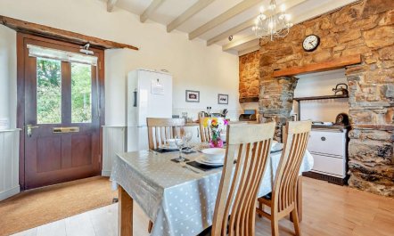 2 Bed in Haverfordwest 5