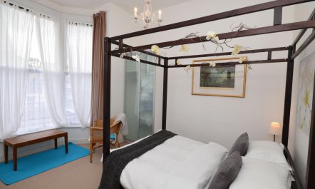 2 Bed in Ilfracombe 0