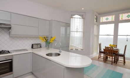 2 Bed in Ilfracombe 5