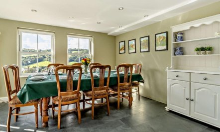 5 Bed in Colwyn Bay 5