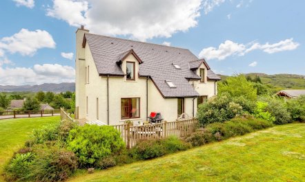 4 Bed in Gairloch 1