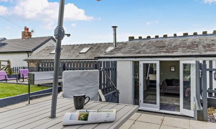 2 Bed in Bwlchgwyn 0