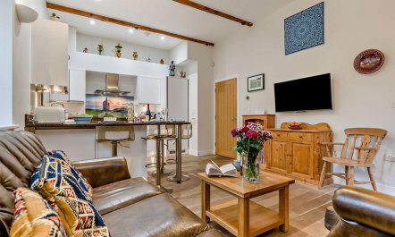 2 Bed in St. Austell 4