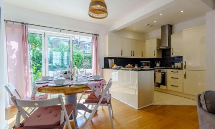 3 Bed in Eastbourne 6