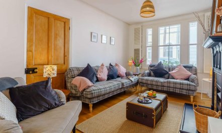 3 Bed in Eastbourne 2