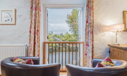 3 Bed in Windermere 1
