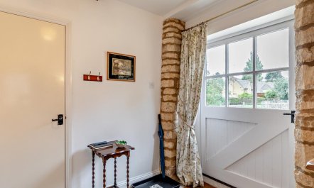 1 Bed in Cheltenham 9