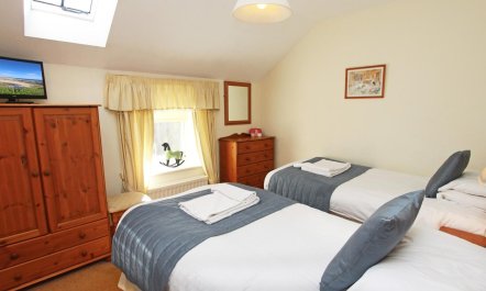 4 Bed in Near Bamburgh 8