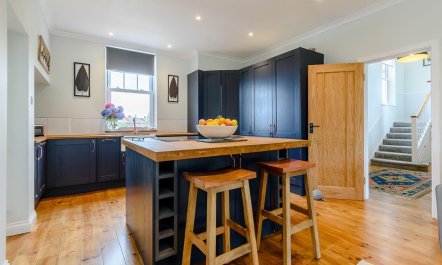 4 Bed in Bexhill-on-sea 2