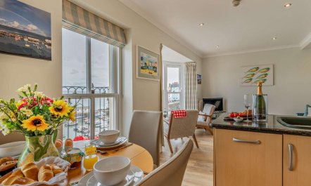 2 Bed in Tenby 5