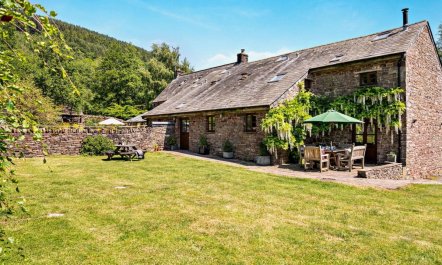 4 Bed in Talybont-on-Usk