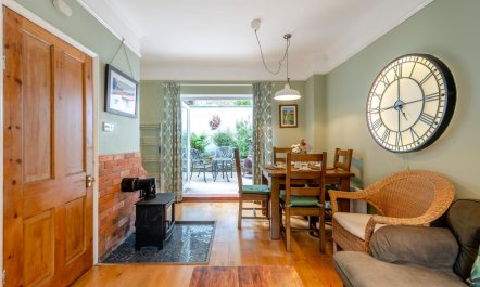 2 Bed in Newton Abbot 4
