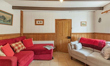 2 Bed in Haverfordwest 9