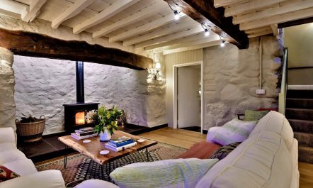 3 Bed in Tyn Y Groes 4