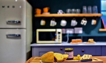 3 Bed in Tyn Y Groes 7