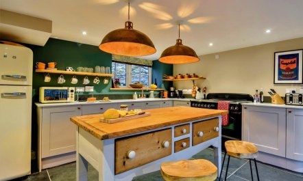 3 Bed in Tyn Y Groes 5