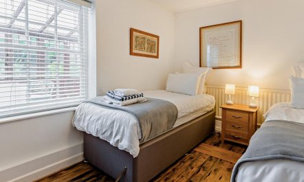 2 Bed in Hastings 6