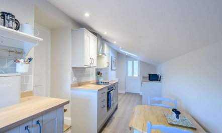 1 Bed in Lockerbie 7