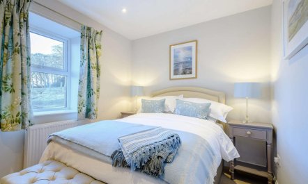 1 Bed in Lockerbie 9