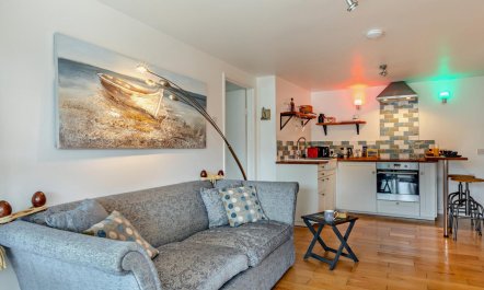 1 Bed in Brixham 2