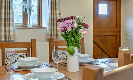 2 Bed in Crickhowell 9