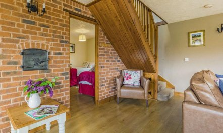 3 Bed in Worcester 8